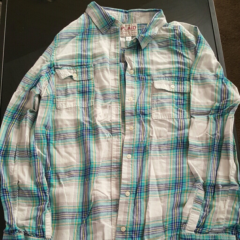 Old Navy checkered shirt